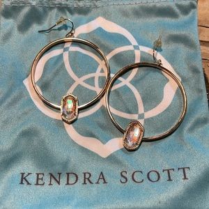 KENDRA SCOTT - Elora Rose Gold Dichroic Glass Hoop Earrings